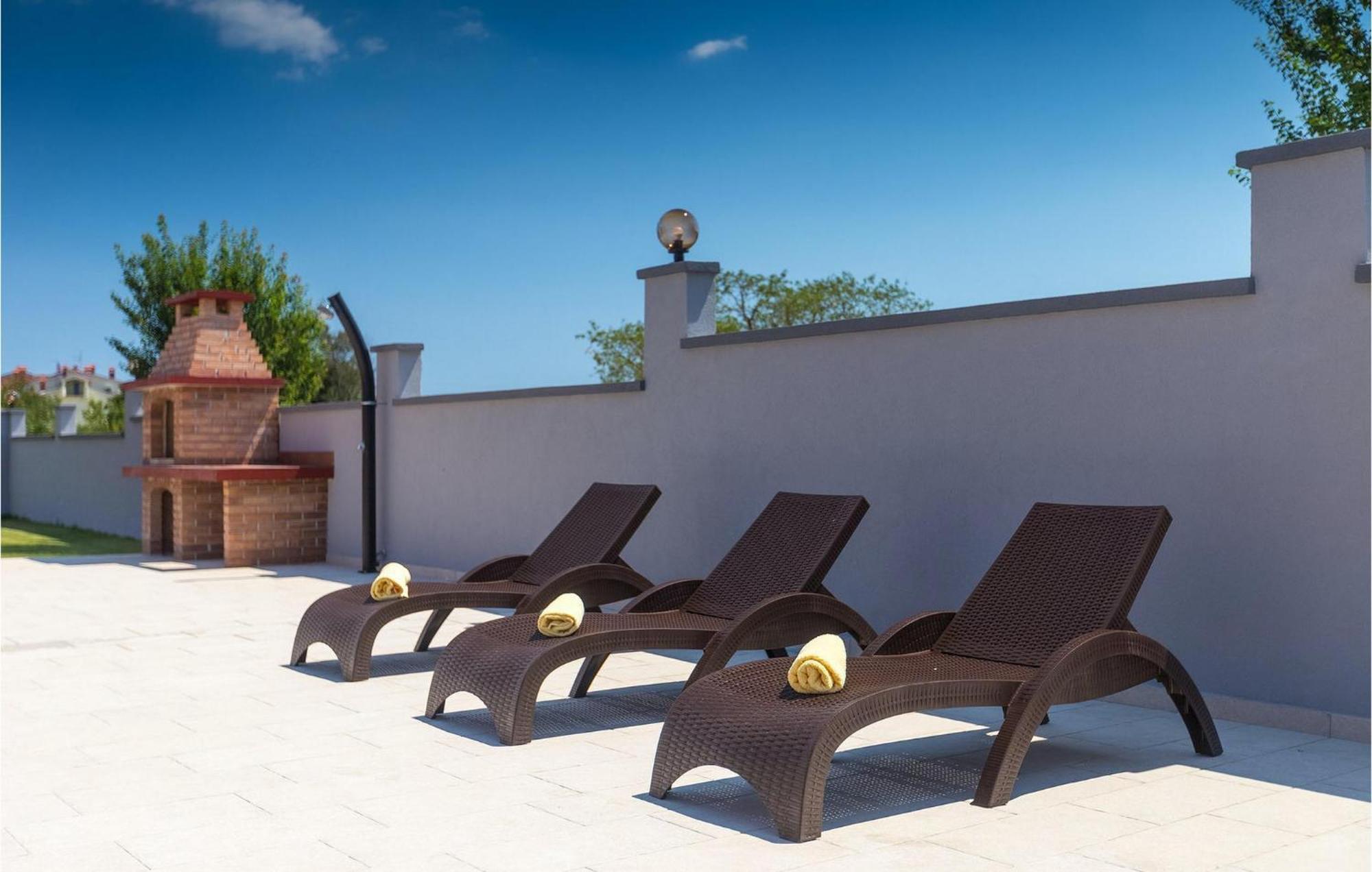 Glory Holiday home *