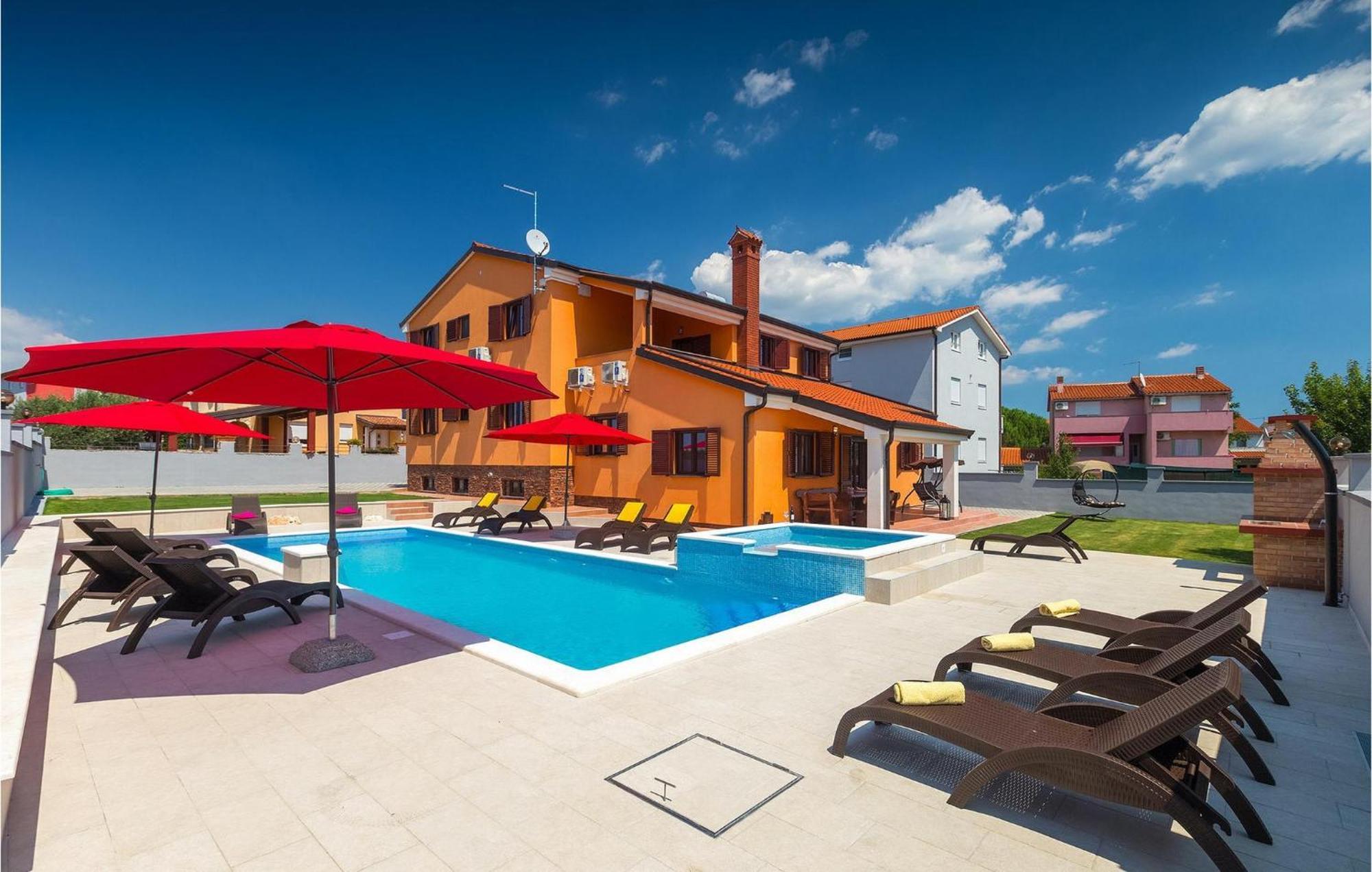 Glory Holiday home